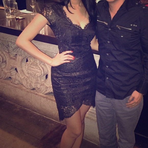 Bebe Scalloped Lace Dress - Picture 1 of 7